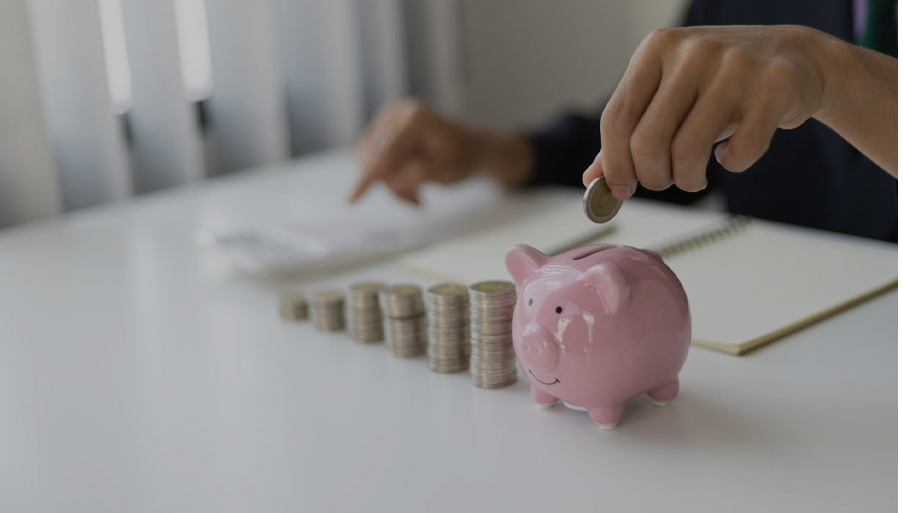 حيل الادخار المالي لتوفير المال دون التضحية بجودة الحياة