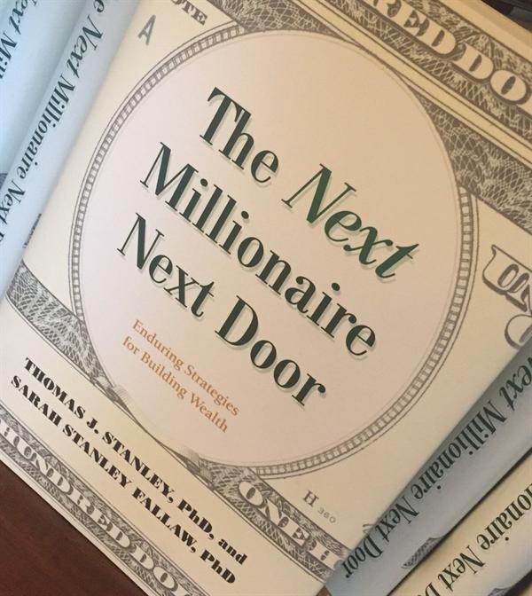 دليل الثراء المبكر: أفضل كتب مالية يجب أن تقرأها قبل سن الثلاثين